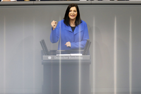 209. Sitzung des Deutschen Bundestages in Berlin