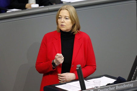 209. Sitzung des Deutschen Bundestages in Berlin