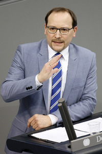 209. Sitzung des Deutschen Bundestages in Berlin