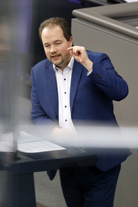 209. Sitzung des Deutschen Bundestages in Berlin