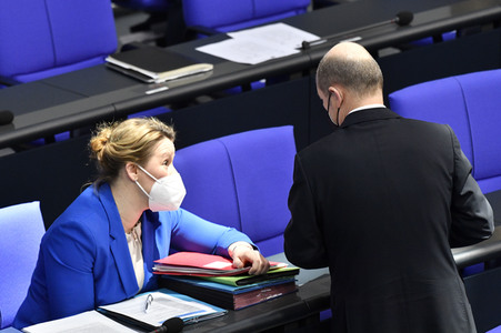 210. Sitzung des Deutschen Bundestages in Berlin