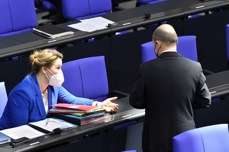 210. Sitzung des Deutschen Bundestages in Berlin