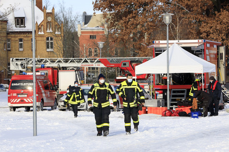 Feuerwehr-Übung Eisretten in Potsdam