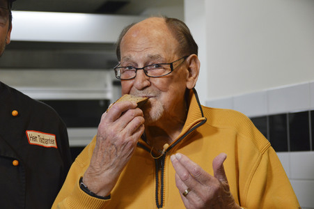Promi-Backen mit Herbert Köfer in Löbau
