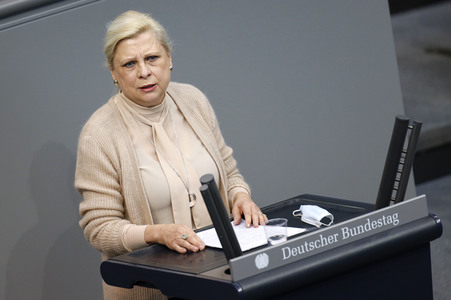 210. Sitzung des Deutschen Bundestages in Berlin