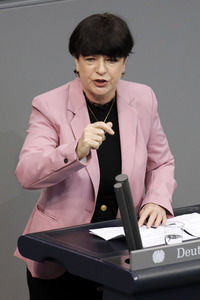 210. Sitzung des Deutschen Bundestages in Berlin