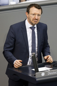 210. Sitzung des Deutschen Bundestages in Berlin