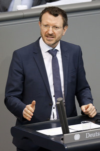 210. Sitzung des Deutschen Bundestages in Berlin