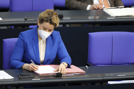 210. Sitzung des Deutschen Bundestages in Berlin