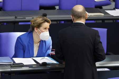 210. Sitzung des Deutschen Bundestages in Berlin