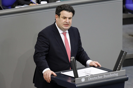 210. Sitzung des Deutschen Bundestages in Berlin