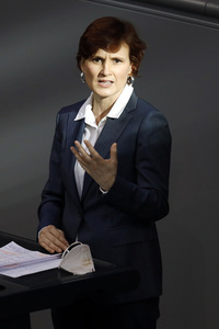 210. Sitzung des Deutschen Bundestages in Berlin