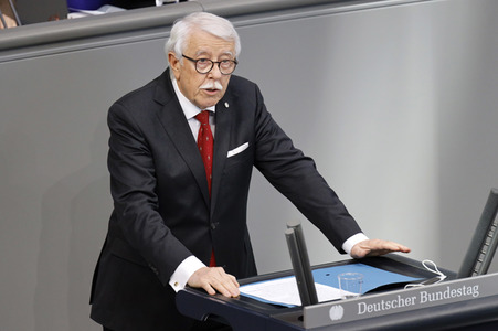 210. Sitzung des Deutschen Bundestages in Berlin