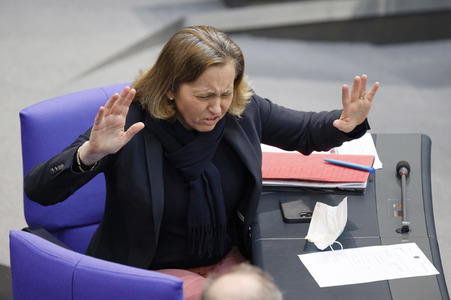 210. Sitzung des Deutschen Bundestages in Berlin