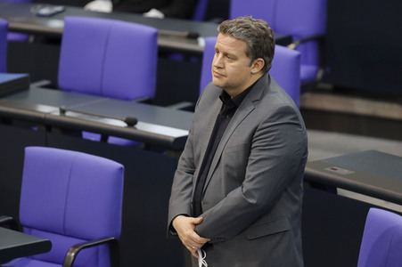 208. Sitzung des Deutschen Bundestages in Berlin