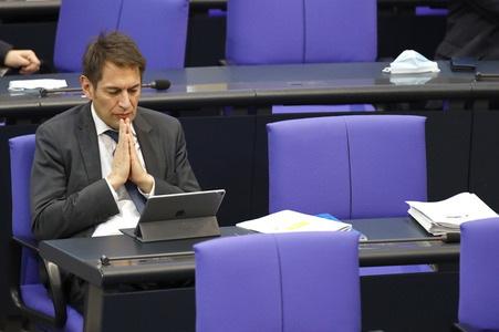 208. Sitzung des Deutschen Bundestages in Berlin