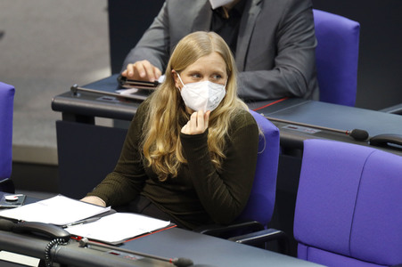 208. Sitzung des Deutschen Bundestages in Berlin