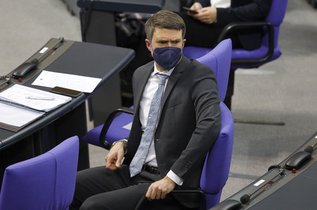 208. Sitzung des Deutschen Bundestages in Berlin