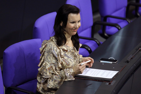 208. Sitzung des Deutschen Bundestages in Berlin