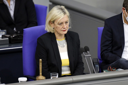 209. Sitzung des Deutschen Bundestages in Berlin