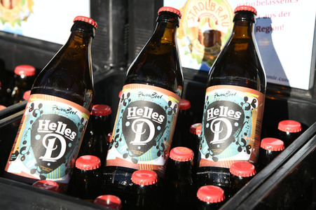 Valentinstagsaktion der Band Zwoa Bier in Ottobrunn