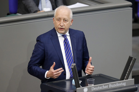 210. Sitzung des Deutschen Bundestages in Berlin