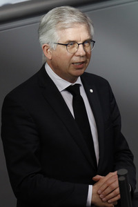 210. Sitzung des Deutschen Bundestages in Berlin