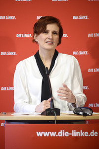 Pressekonferenz mit Katja Kipping in Berlin