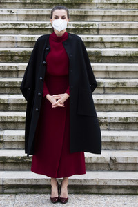 Königin Letizia besucht Ausstellung in Madrid