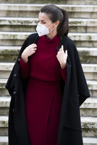 Königin Letizia besucht Ausstellung in Madrid