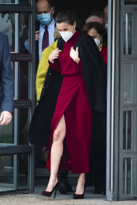 Königin Letizia besucht Ausstellung in Madrid