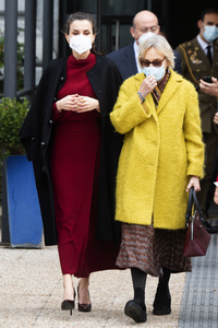 Königin Letizia besucht Ausstellung in Madrid