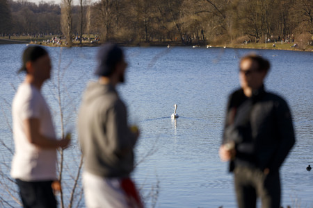 Symbolfoto Spazierengehen