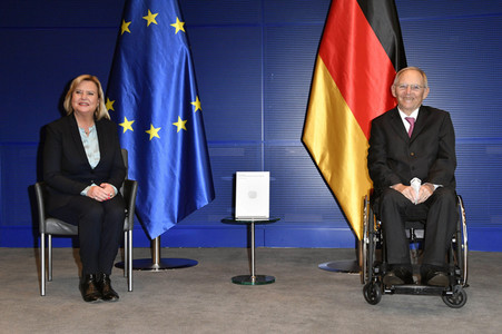 Übergabe des Jahresberichts der Wehrbeauftragten in Berlin