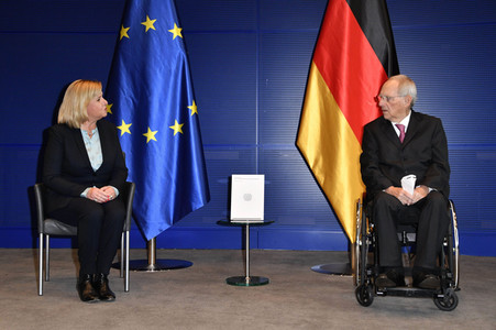 Übergabe des Jahresberichts der Wehrbeauftragten in Berlin