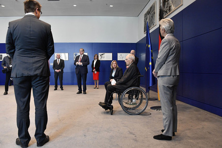 Übergabe des Jahresberichts der Wehrbeauftragten in Berlin