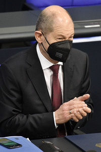 212. Sitzung des Deutschen Bundestages in Berlin