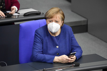 212. Sitzung des Deutschen Bundestages in Berlin