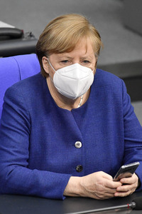 212. Sitzung des Deutschen Bundestages in Berlin