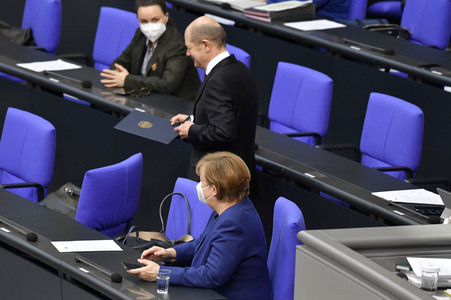 212. Sitzung des Deutschen Bundestages in Berlin