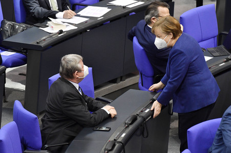 212. Sitzung des Deutschen Bundestages in Berlin