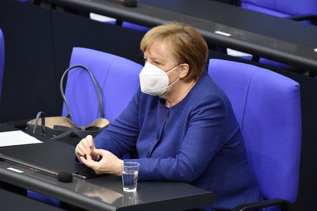 212. Sitzung des Deutschen Bundestages in Berlin