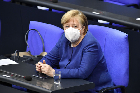 212. Sitzung des Deutschen Bundestages in Berlin