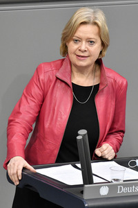 212. Sitzung des Deutschen Bundestages in Berlin