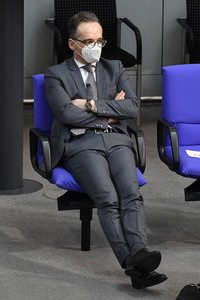 212. Sitzung des Deutschen Bundestages in Berlin