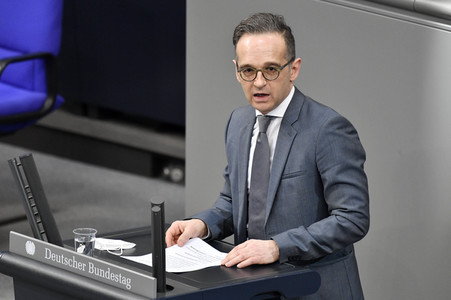 212. Sitzung des Deutschen Bundestages in Berlin