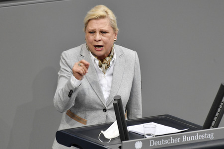 212. Sitzung des Deutschen Bundestages in Berlin