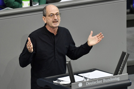 212. Sitzung des Deutschen Bundestages in Berlin