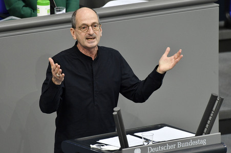 212. Sitzung des Deutschen Bundestages in Berlin