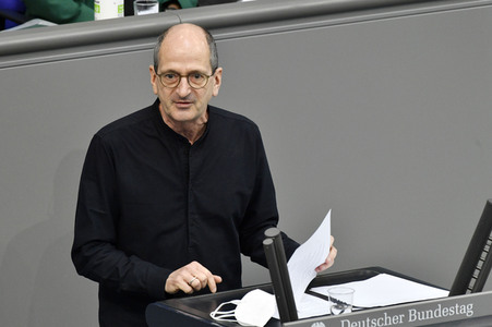 212. Sitzung des Deutschen Bundestages in Berlin